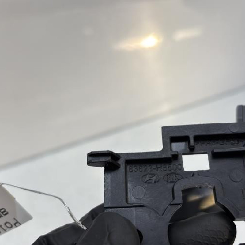 Poignee interieur arriere droit KIA STONIC Photo n°4