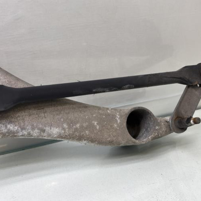 Moteur essuie glace avant MERCEDES CLASSE A 169 Photo n°2