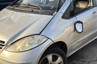 Moteur essuie glace avant MERCEDES CLASSE A 169