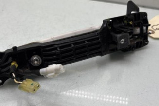 Poignee porte avant droit SUZUKI SWIFT 4