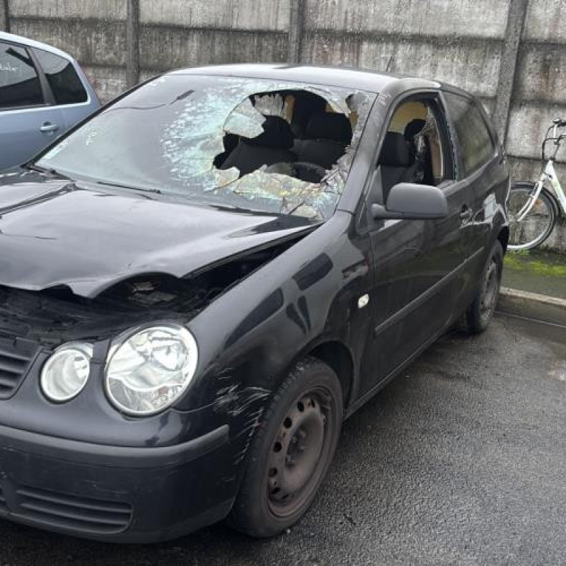 Pare choc avant VOLKSWAGEN POLO 4 Photo n°8