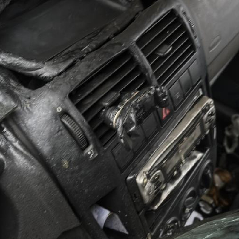 Pare choc avant VOLKSWAGEN POLO 4 Photo n°18