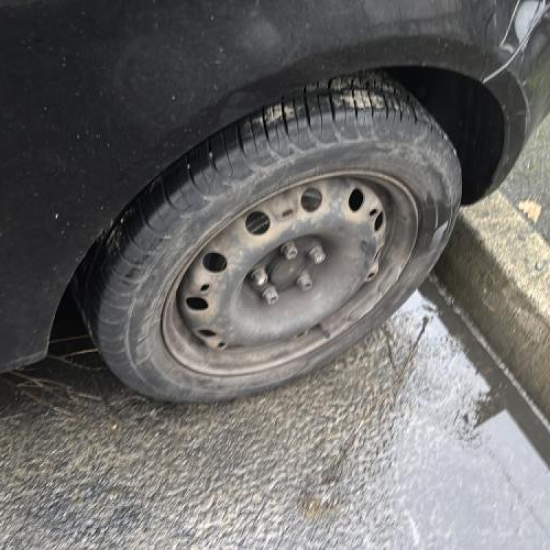 Pare choc avant VOLKSWAGEN POLO 4 Photo n°20