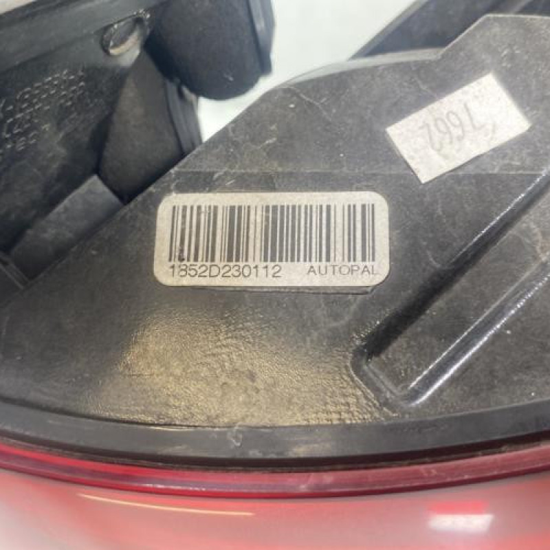 Feu arriere principal droit (feux) CITROEN C5 2 Photo n°4