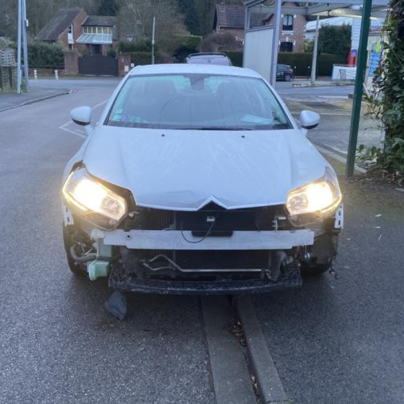 Pare choc arriere CITROEN C5 2 Photo n°14