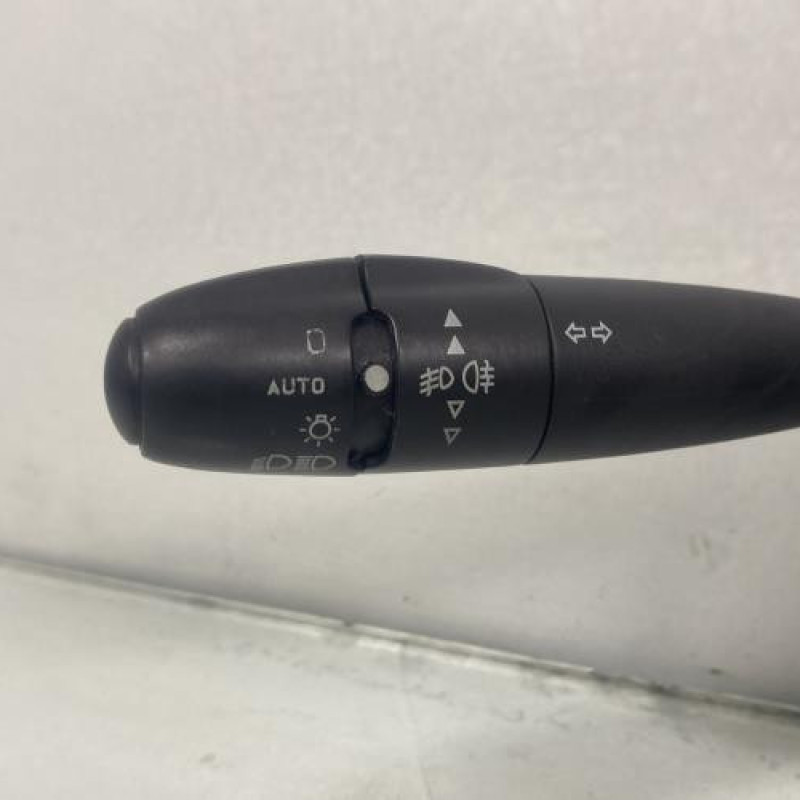 Com (Bloc Contacteur Tournant+Commodo Essuie Glace+Commodo Phare) CITROEN C5 2 Photo n°2