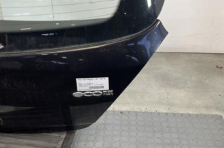 Malle/Hayon arriere OPEL CORSA D