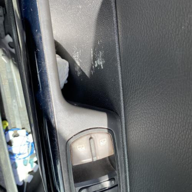 Porte arriere droit OPEL CORSA D Photo n°16