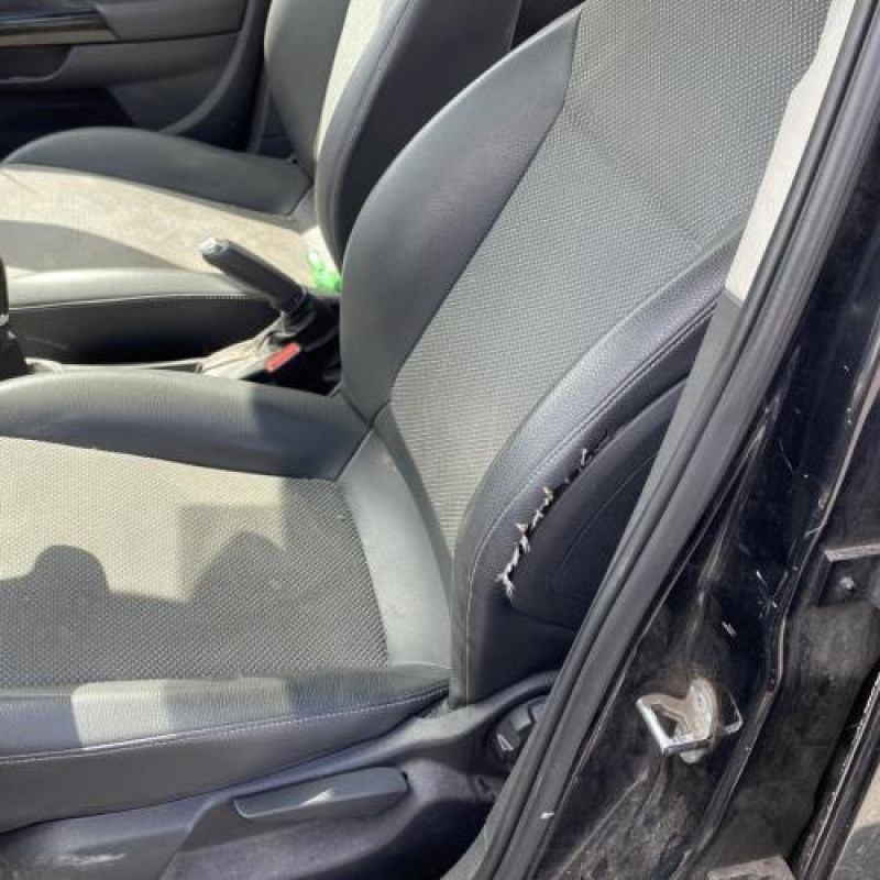 Porte avant gauche OPEL CORSA D Photo n°17