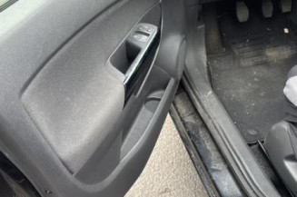 Malle/Hayon arriere OPEL CORSA D