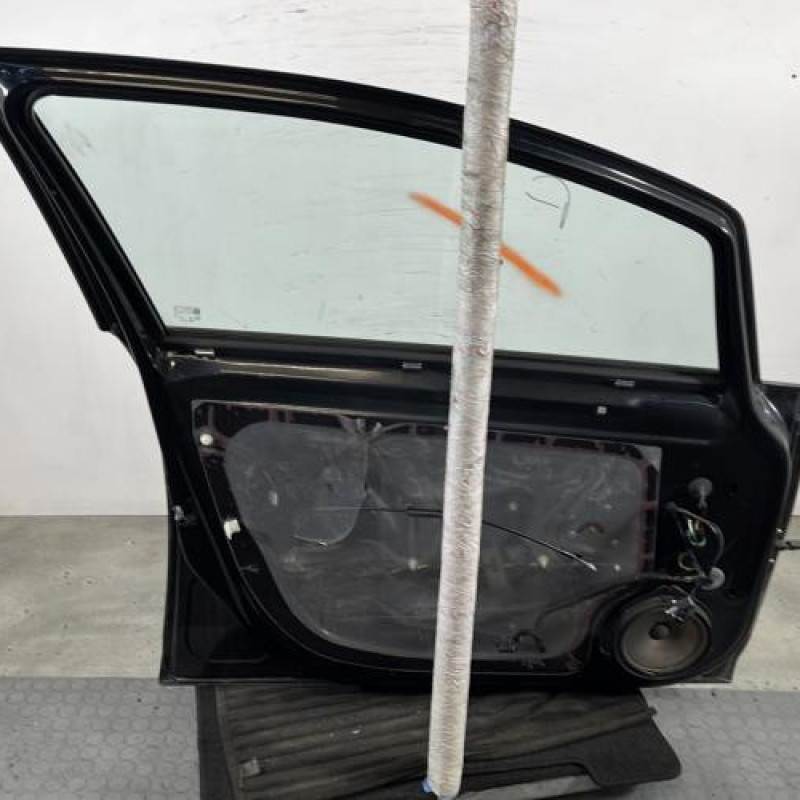 Porte avant gauche OPEL CORSA D Photo n°6