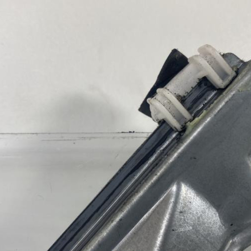 Leve vitre electrique avant gauche RENAULT CLIO 2 Photo n°3