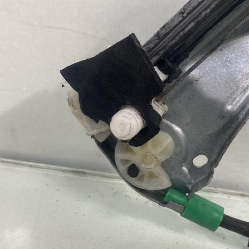 Leve vitre electrique avant gauche RENAULT CLIO 2 Photo n°5