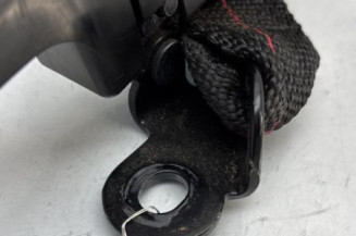 Attache ceinture arriere droit RENAULT CLIO 3
