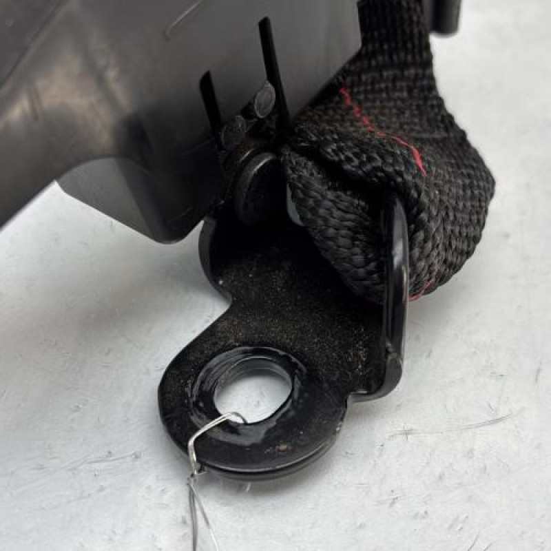 Attache ceinture arriere droit RENAULT CLIO 3 Photo n°2