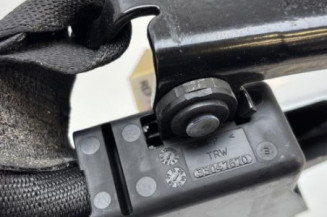 Attache ceinture arriere gauche RENAULT CLIO 3