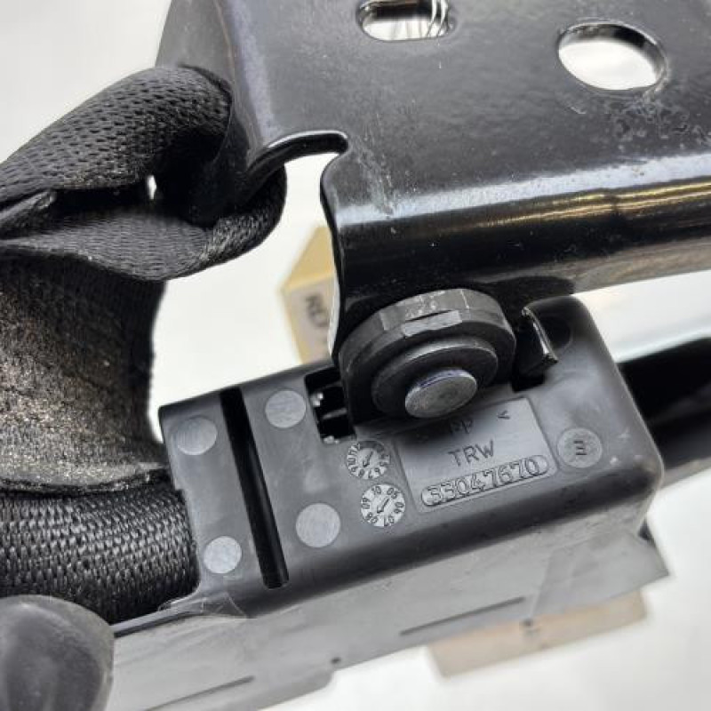 Attache ceinture arriere gauche RENAULT CLIO 3 Photo n°5