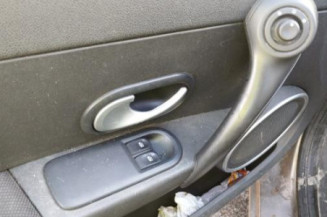 Commodo phare RENAULT CLIO 3