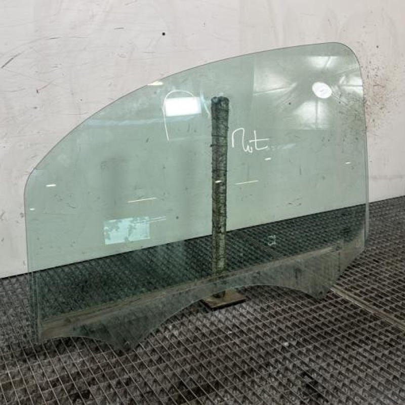 Vitre avant gauche RENAULT KANGOO 2 Photo n°2