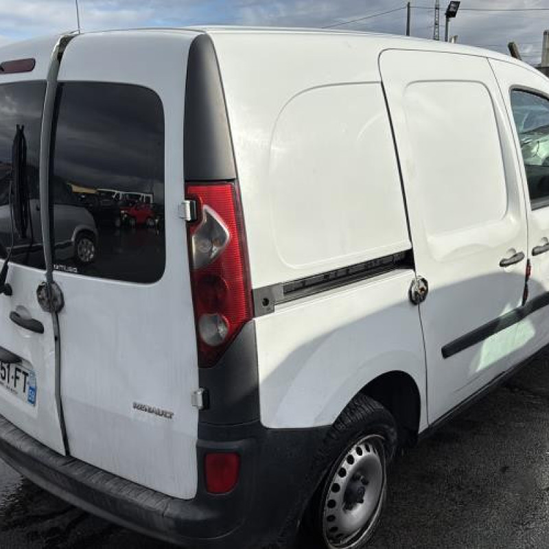 Vitre avant gauche RENAULT KANGOO 2 Photo n°8