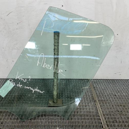 Vitre avant gauche RENAULT MASTER 3 Photo n°1