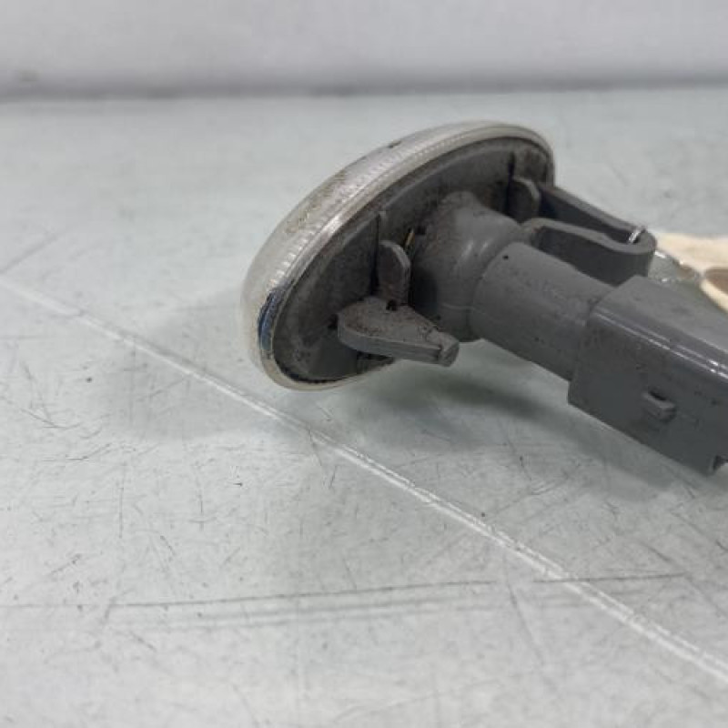 Repetiteur clignotant avant gauche (Feux) CITROEN BERLINGO 2 Photo n°3