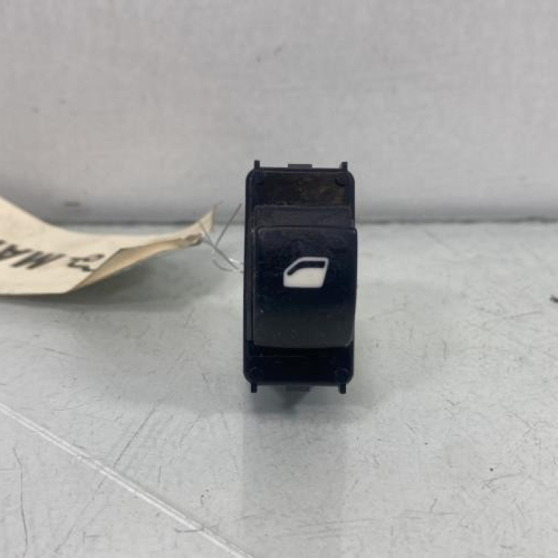 Interrupteur de leve vitre avant droit CITROEN BERLINGO 2 Photo n°1