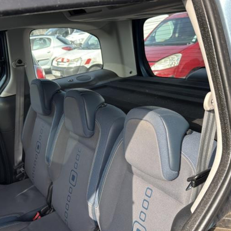 Interrupteur de leve vitre avant droit CITROEN BERLINGO 2 Photo n°17