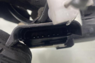 Serrure avant gauche CITROEN BERLINGO 2