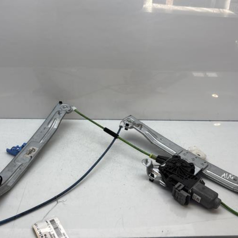 Leve vitre electrique avant gauche CITROEN C3 PICASSO Photo n°1