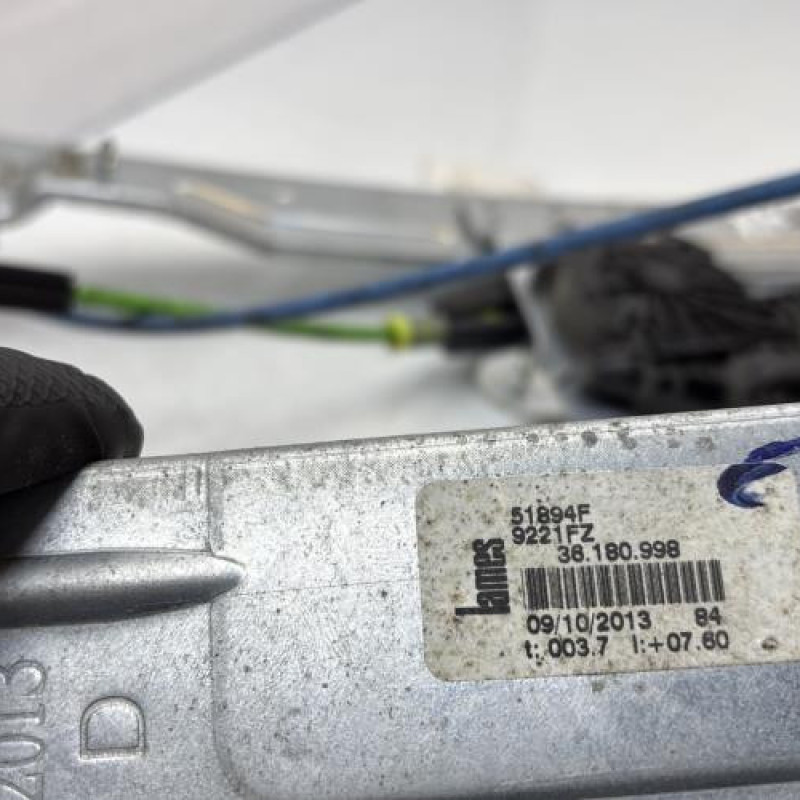 Leve vitre electrique avant gauche CITROEN C3 PICASSO Photo n°5