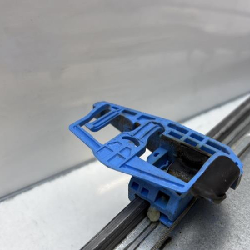 Leve vitre electrique avant gauche CITROEN C3 PICASSO Photo n°8