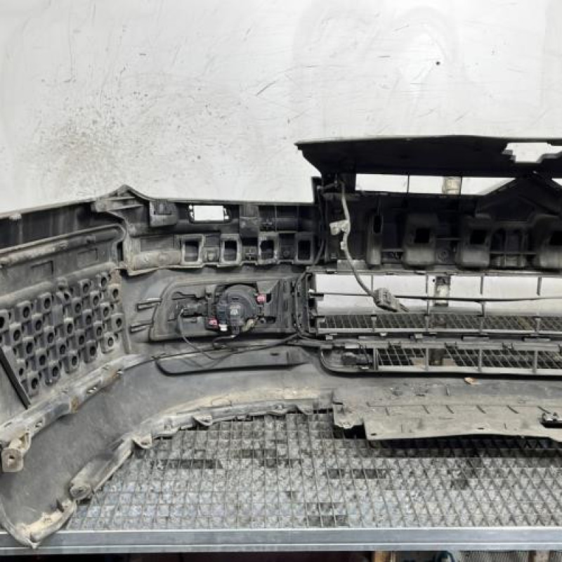 Pare choc avant CITROEN C5 1 Photo n°6