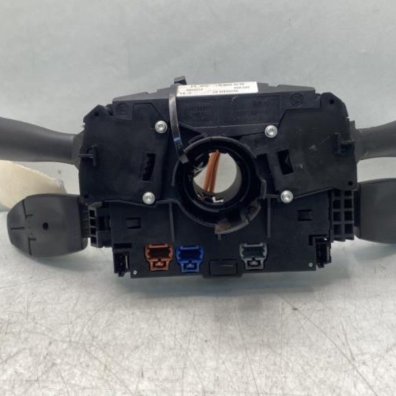 Com (Bloc Contacteur Tournant+Commodo Essuie Glace+Commodo Phare) CITROEN C5 1 Photo n°6