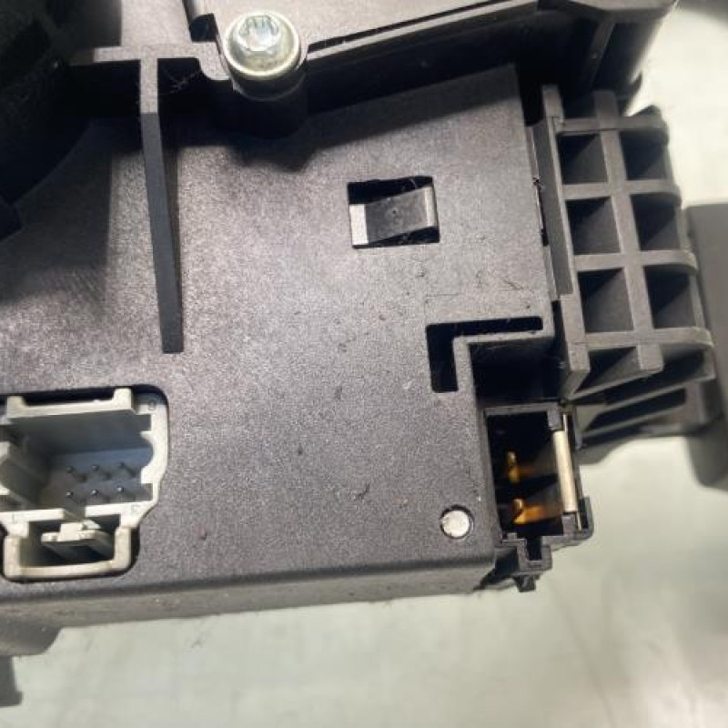 Com (Bloc Contacteur Tournant+Commodo Essuie Glace+Commodo Phare) CITROEN C5 1 Photo n°8