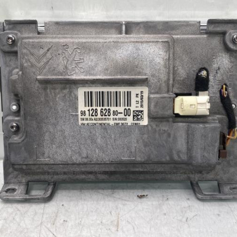 Ecran GPS PEUGEOT 208 1 Photo n°3