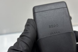 Attache ceinture avant gauche PEUGEOT 107