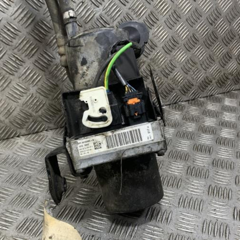 Pompe de direction PEUGEOT PARTNER 2 Photo n°1