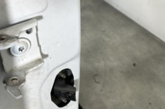 Porte avant droit PEUGEOT 208 1