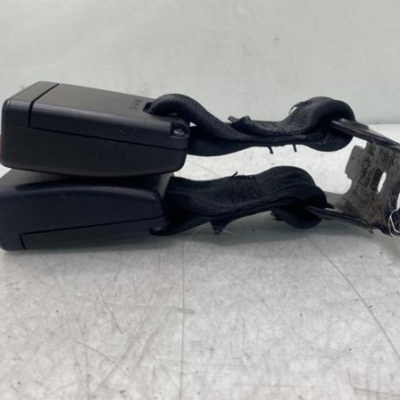 Attache ceinture arriere droit PEUGEOT 208 1