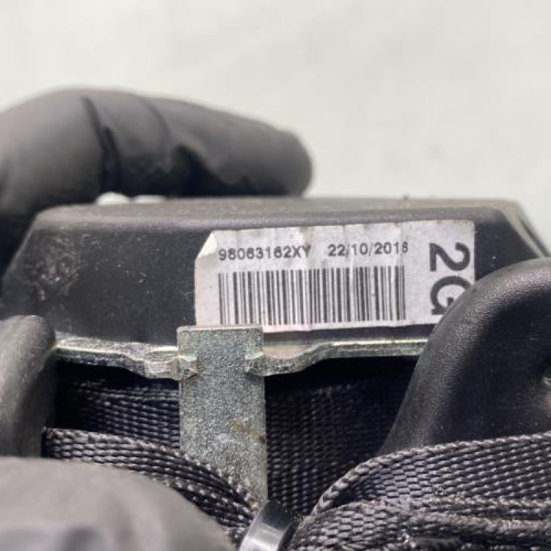 Ceinture arriere gauche PEUGEOT 208 1 Photo n°4