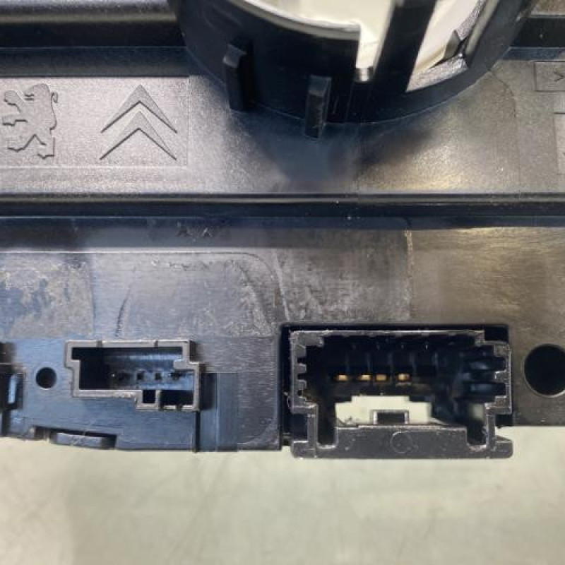 Com (Bloc Contacteur Tournant+Commodo Essuie Glace+Commodo Phare) PEUGEOT 208 1 Photo n°7