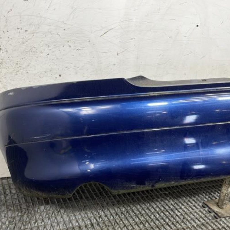 Pare choc arriere RENAULT MEGANE 1 Photo n°2