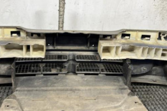 Pare choc avant RENAULT MEGANE 1