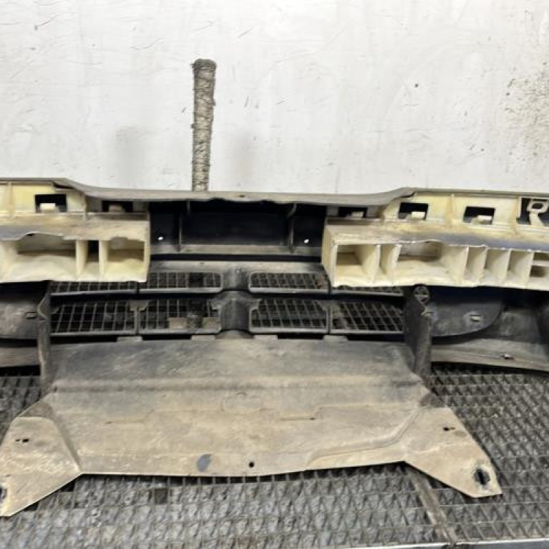 Pare choc avant RENAULT MEGANE 1 Photo n°5