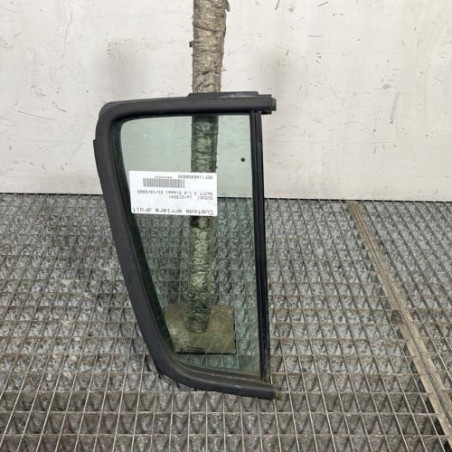 Custode arriere droit (porte) SUZUKI SWIFT 3 Photo n°1