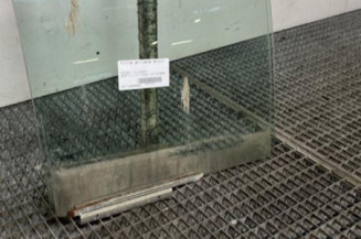 Vitre arriere droit SUZUKI SWIFT 3