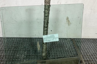 Vitre arriere droit SUZUKI SWIFT 3