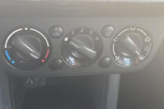 Vitre arriere droit SUZUKI SWIFT 3