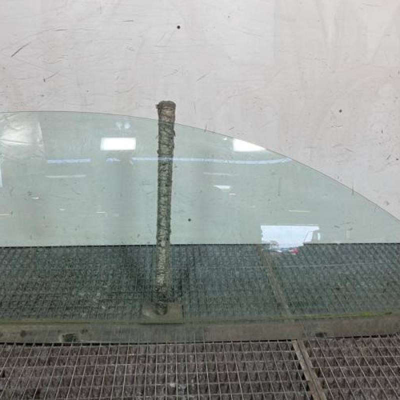 Vitre avant droit VOLKSWAGEN NEW BEETLE 1 Photo n°1